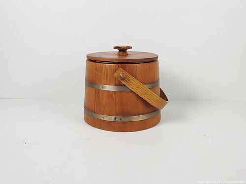 Lot #373 (1 of 9)