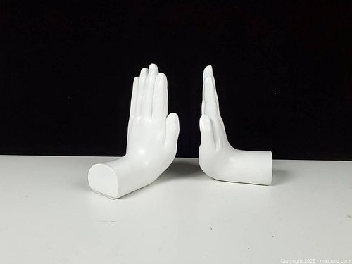 Lot #377 (1 of 7)