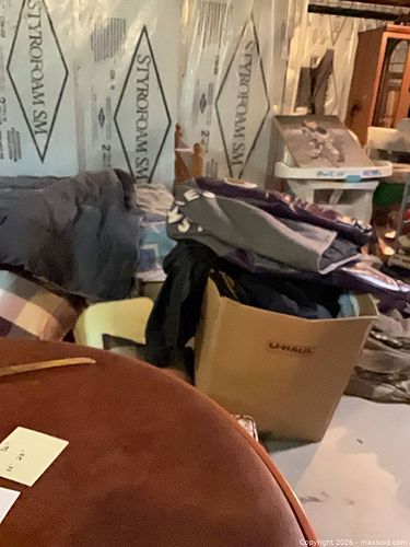 Complete Single Bed Set, Decorative Accent Pillows & Box of Assorted Clothing (1 of 12)
