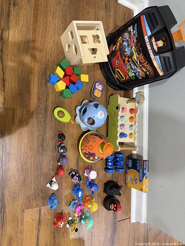 Childrens toys (1 of 4)