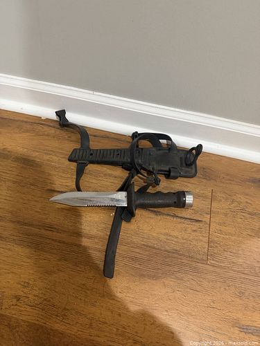 Driver’s Dagger (1 of 5)
