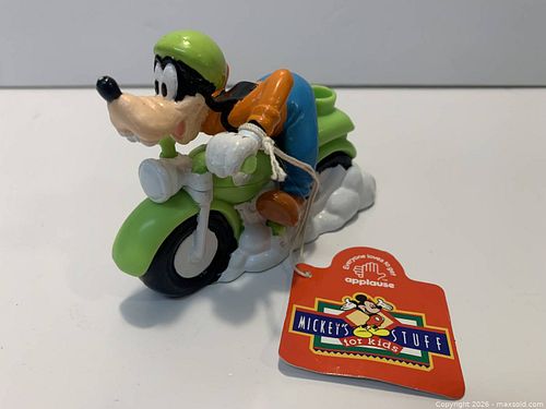Disney Applause Goofy Novelty Pencil Sharpener Figurine (1 of 3)