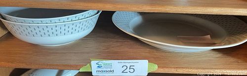 Lot #25 (1 of 5)