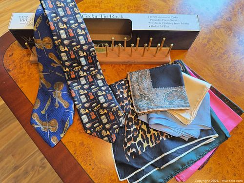 BNIB Cedar tie Rack, Musical Instrument Ties + Pocket Squares.   (1 of 8)