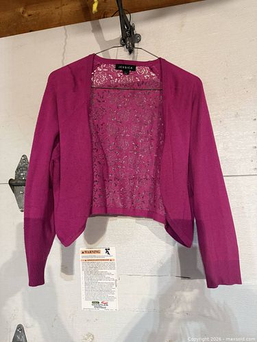 Women’s size medium (1 of 8)