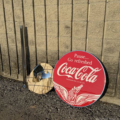 Coca Cola “Pause… Go Refreshed” Advertisement Table - Brand New  (1 of 6)