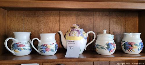 East Coast Pottery-4 pieces (1 of 7)