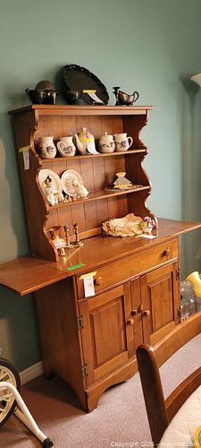 Solid Wood Hutch / China Cabinet with Drop-Leaf Extensions (1 of 6)