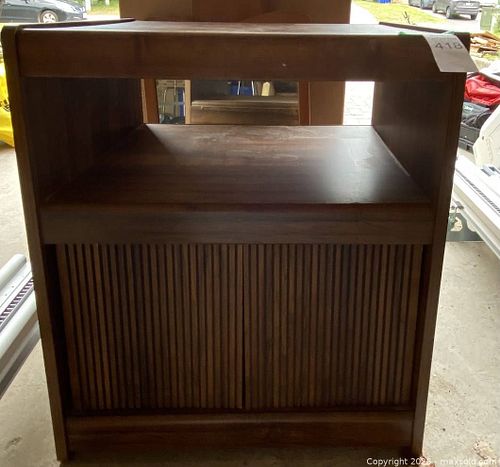 TV/Storage Cabinet (1 of 3)