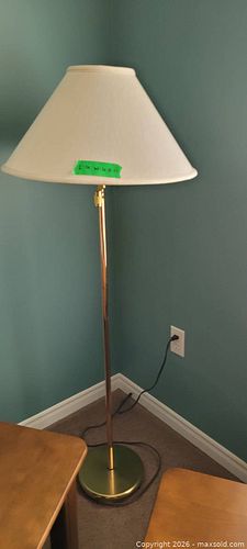 Two Brass Floor Lamps (1 of 9)