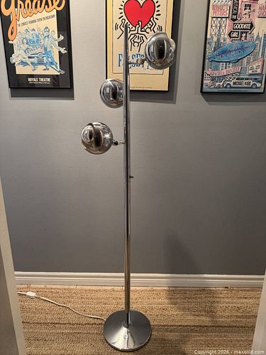 Lot #32 (1 of 7)