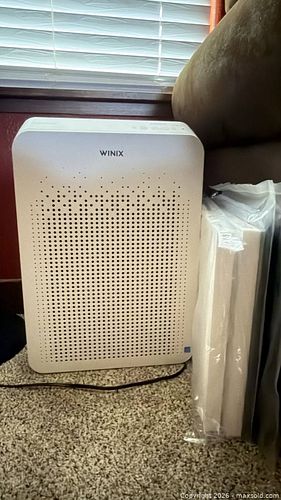 Air purification system (1 of 3)