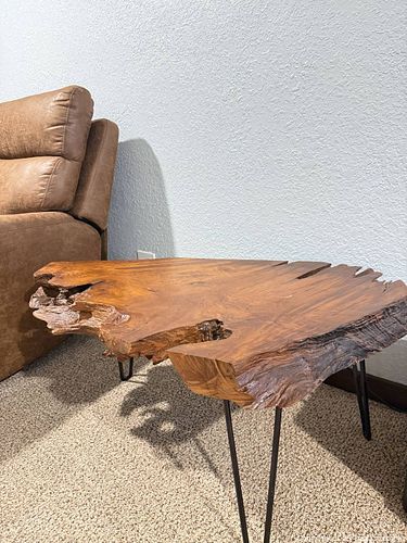 Live edge, wooden coffee table (1 of 4)