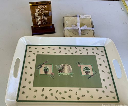 Miscellaneous Decor Lot 2 - T (1 of 4)