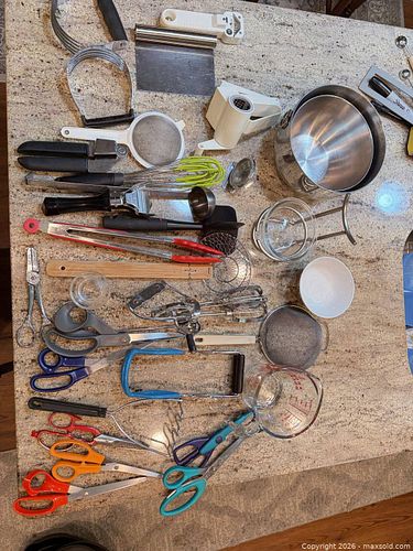 Lot #49 (1 of 10)