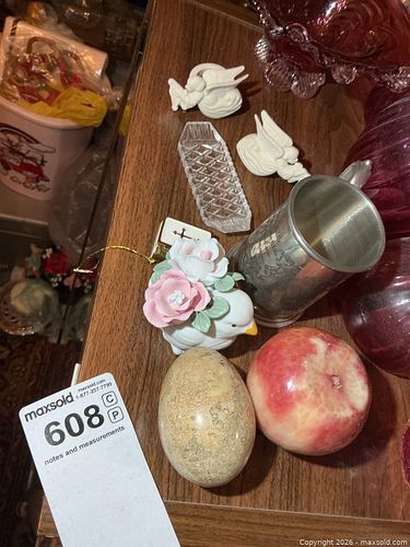 Small Collectibles A (1 of 13)