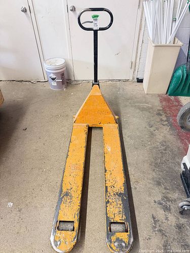 Lot #160 (1 of 9)