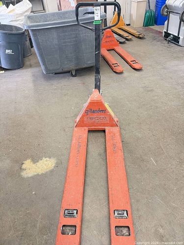 Lot #161 (1 of 9)