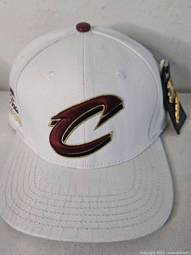 Pro Standard Cavs Finals Hat LeatherBrim (1 of 6)