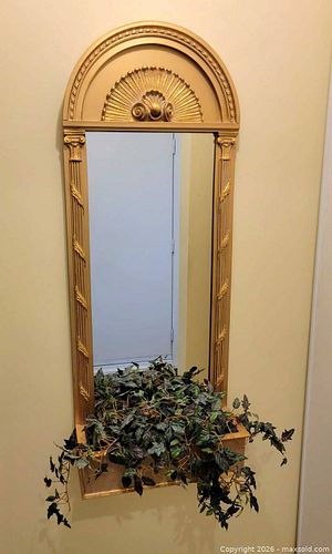 Decorative gold-coloured wall mirror with integrated silk plant and solid plaster wall art (1 of 2)