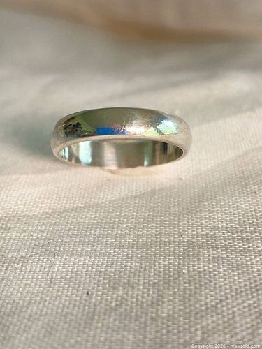 925 Sterling Silver WEDDING STYLE BAND Ring S 7 (1 of 5)