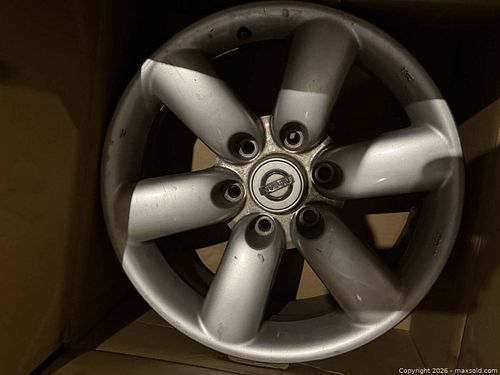 Set of 4 Nissan Wheels (18 x 8 - Fits Titan/Armada) (1 of 5)