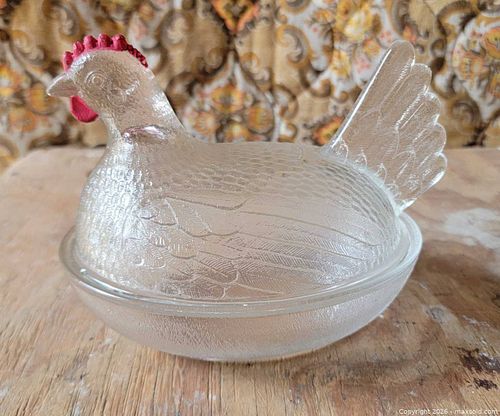 Vintage Indiana Glass Co. Clear Glass Hen Jar  (1 of 4)