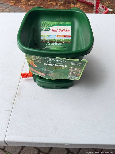 Scotts Handy Green II Handheld Seed/Fertilizer Spreader (1 of 4)