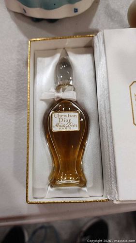 Lot #511 (1 of 6)