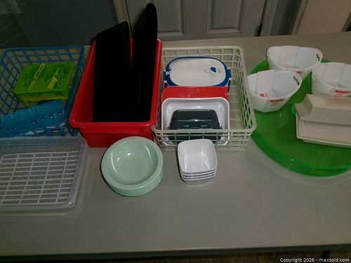 Kitchen Storage Plastics (1 of 4)