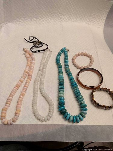 Necklaces and bracelets (1 of 4)