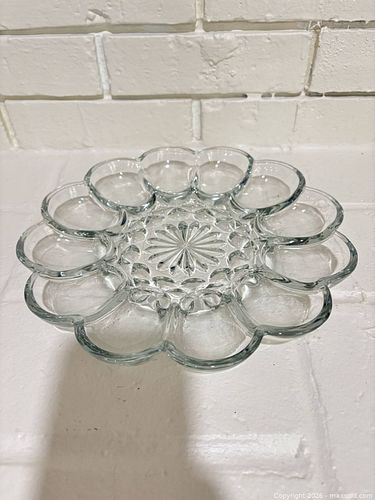 Clear Glass Deviled Egg Tray / Egg Plate, 12 Wells, 11–12 in (1 of 4)