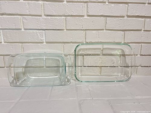 Pyrex Glass 8x13 Baking Dish and 1.5-Qt Bread Pan (1 of 6)