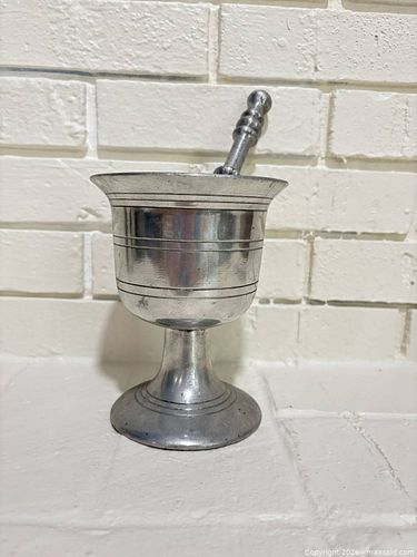 Vintage Pewter Mortar and Pestle, Medium (1 of 9)