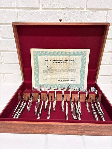 Wm. A. Rogers Oneida Stainless Floral Flatware Set, 50 piece set (1 of 6)