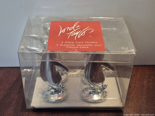 New Penguin Place Card Holders  (1 of 3)