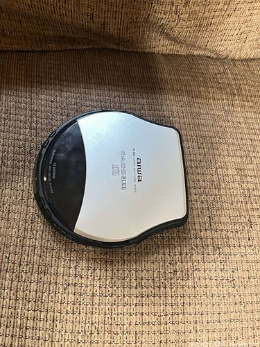 CD Walkman (1 of 5)