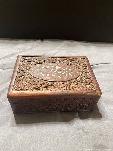 Lot #146 (1 of 8)