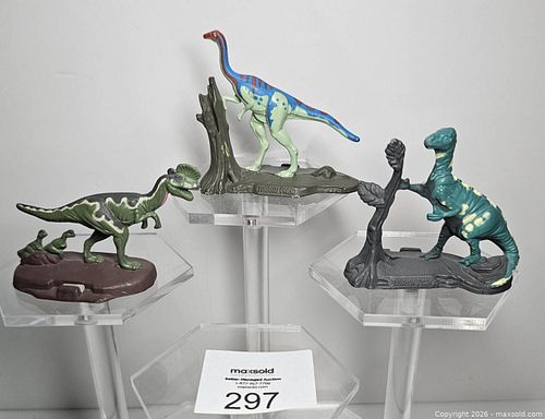Lot #297 (1 of 4)