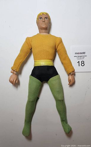 Mego Aquaman Figure (1 of 6)