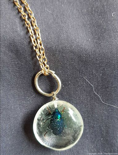 Lucite Pendant (1 of 3)