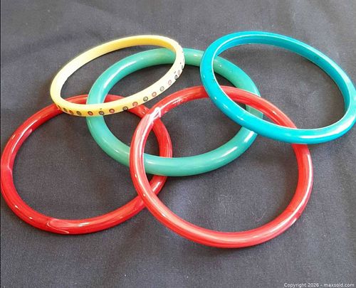 Vintage Bracelets (1 of 4)