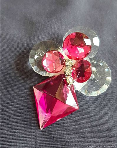 Vintage Brooch (1 of 4)