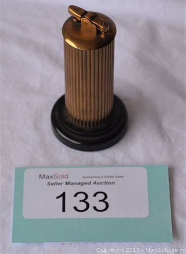 Lot #0133 (1 of 2)
