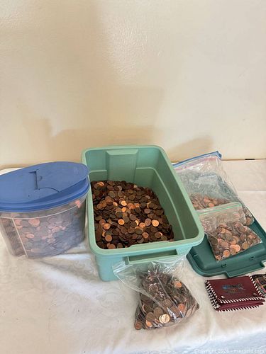 Loose Canadian Pennies (1¢) — Hundreds, Copper-Plated Zinc (1 of 13)