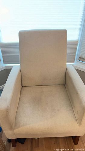 Beige/Cream Fabric Armchair with Wooden Legs (1 of 5)