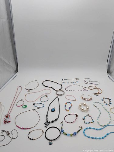 Large Lot of Costume Jewelry (1 of 20)