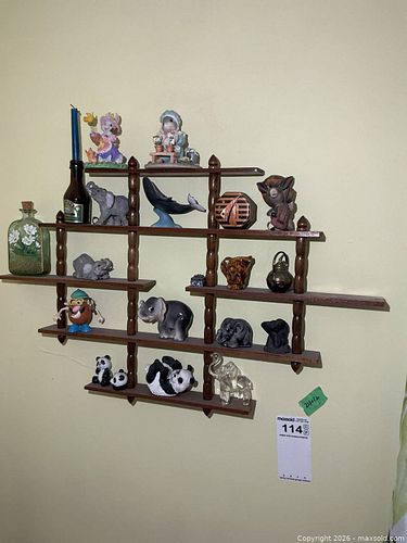 Small Collectibles B (1 of 8)