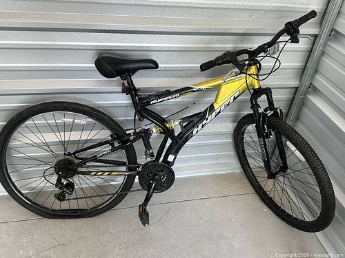 Hyper Bear Mountain Bike (1 of 4)