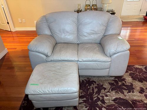 Sofa / Loveseat with Matching Ottoman D (1 of 14)